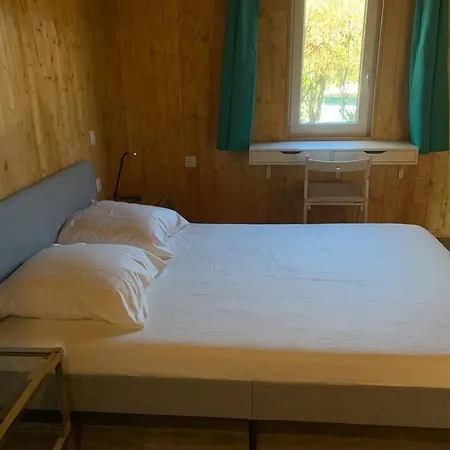 Chalet Escapade Romantique En Nature, Calme Et Douceur Au Bord De Marne Isles-lès-Villenoy